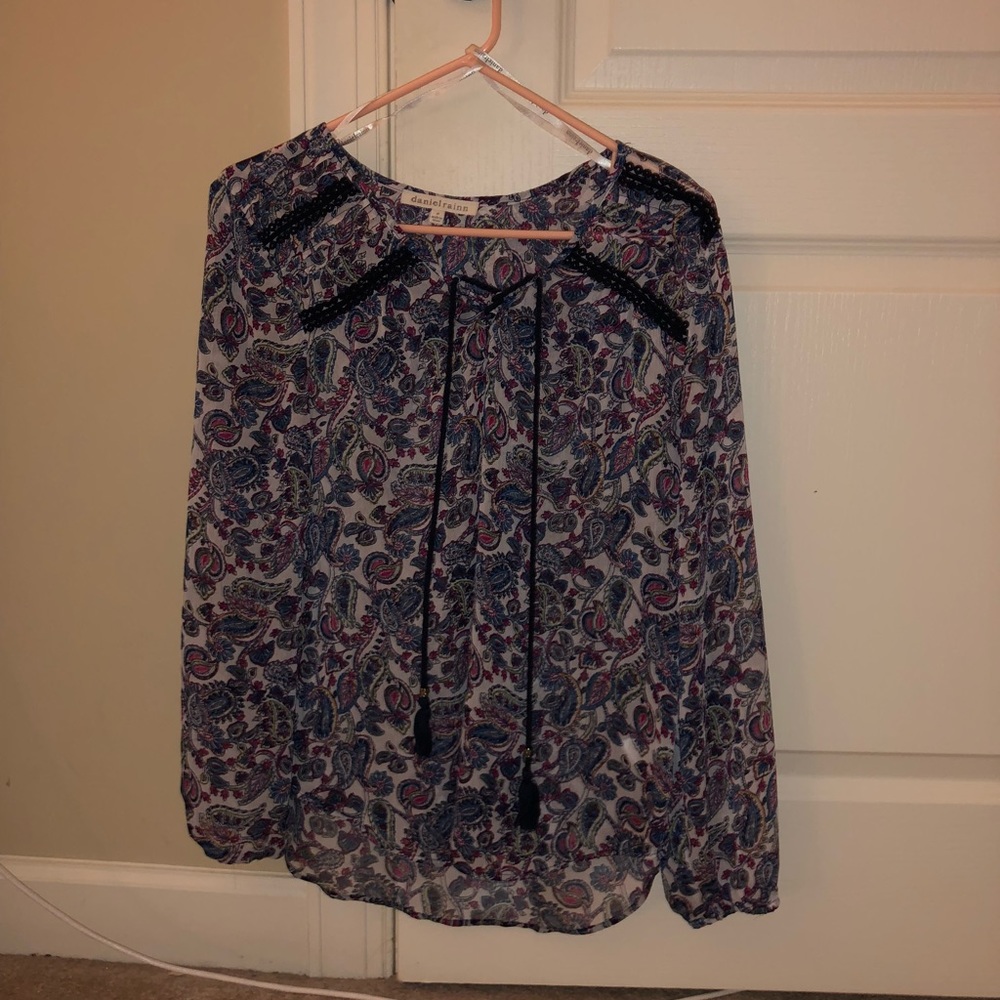 Blouse flowery top